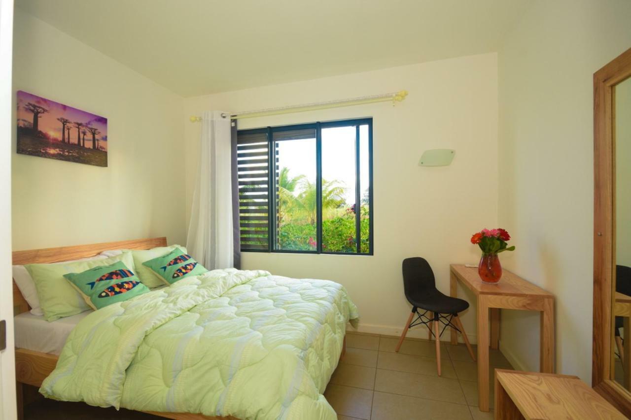 Azuri Resort -Sea View Luxury Apartment Roches Noires Exterior foto