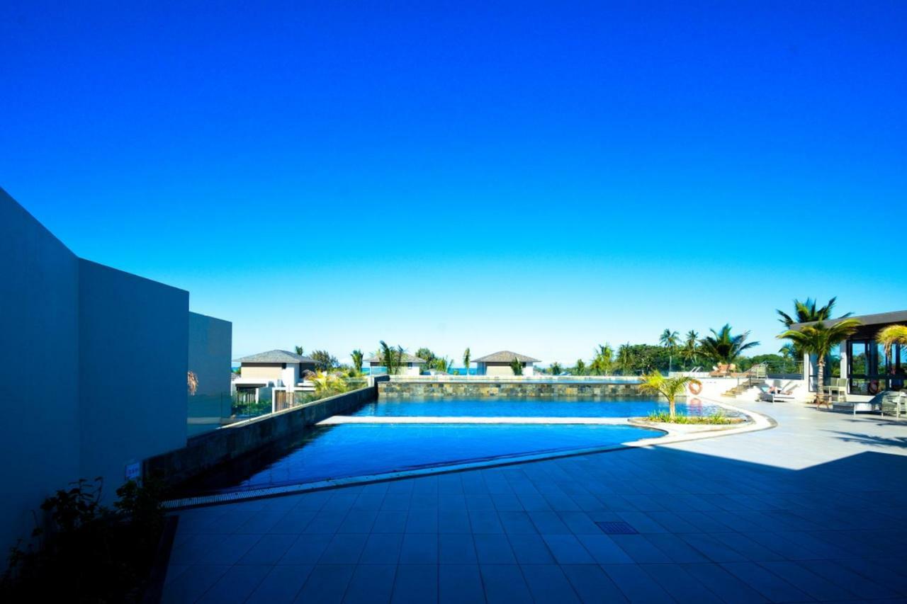 Azuri Resort -Sea View Luxury Apartment Roches Noires Exterior foto