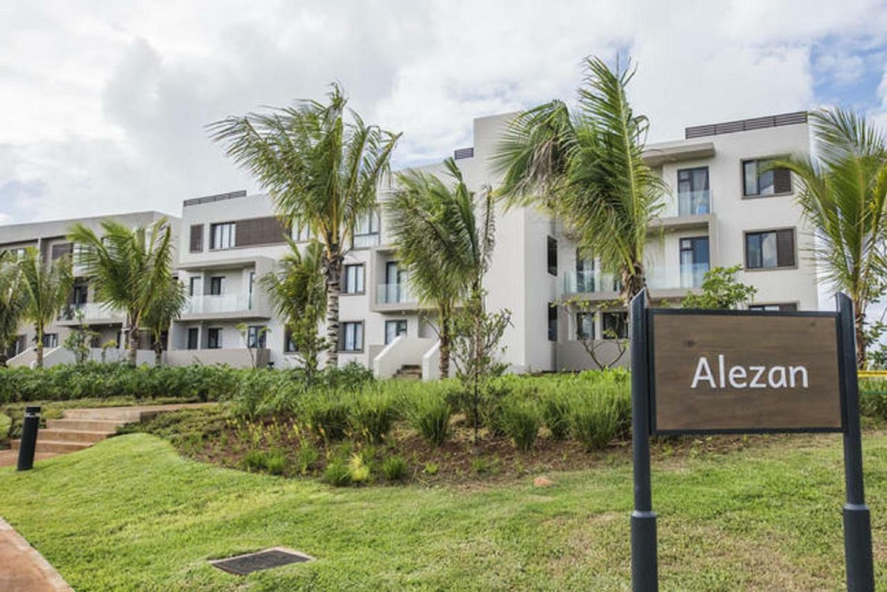 Azuri Resort -Sea View Luxury Apartment Roches Noires Exterior foto